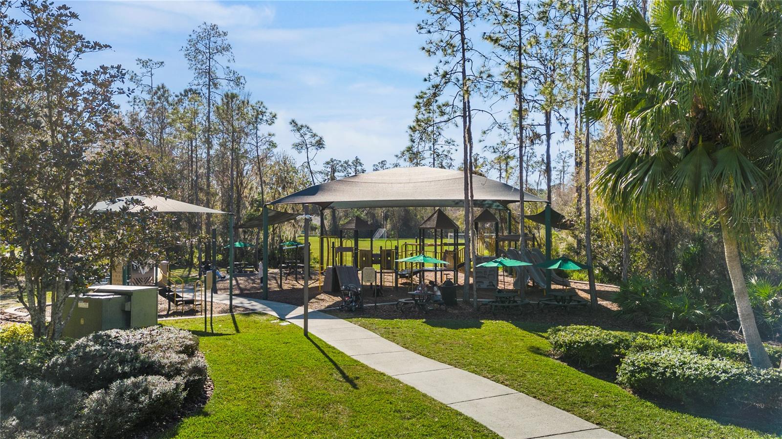 27608 Pine Point Dr Property Photo 96