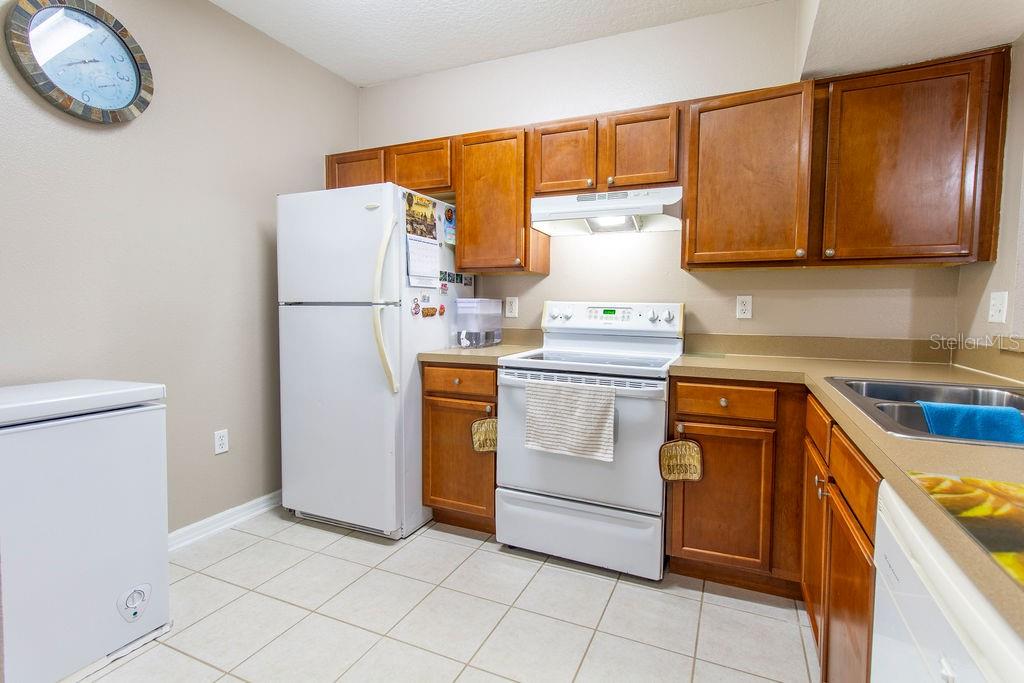 6445 Cypressdale Dr #102 Property Photo 7
