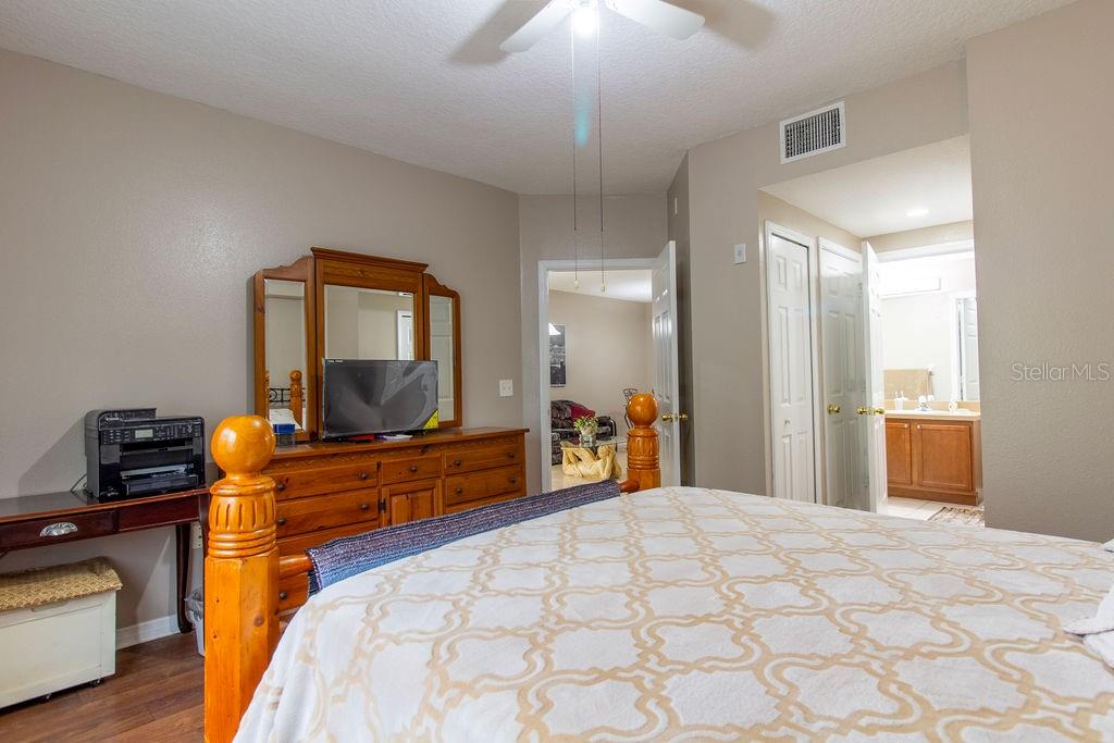 6445 Cypressdale Dr #102 Property Photo 10