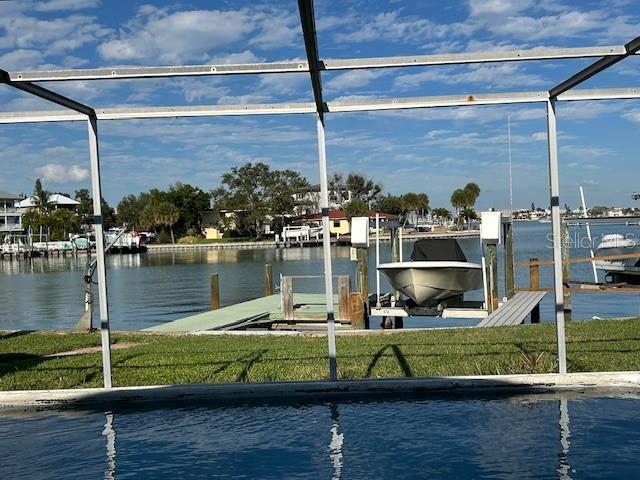 6901 Gulf Winds Dr Property Photo 9