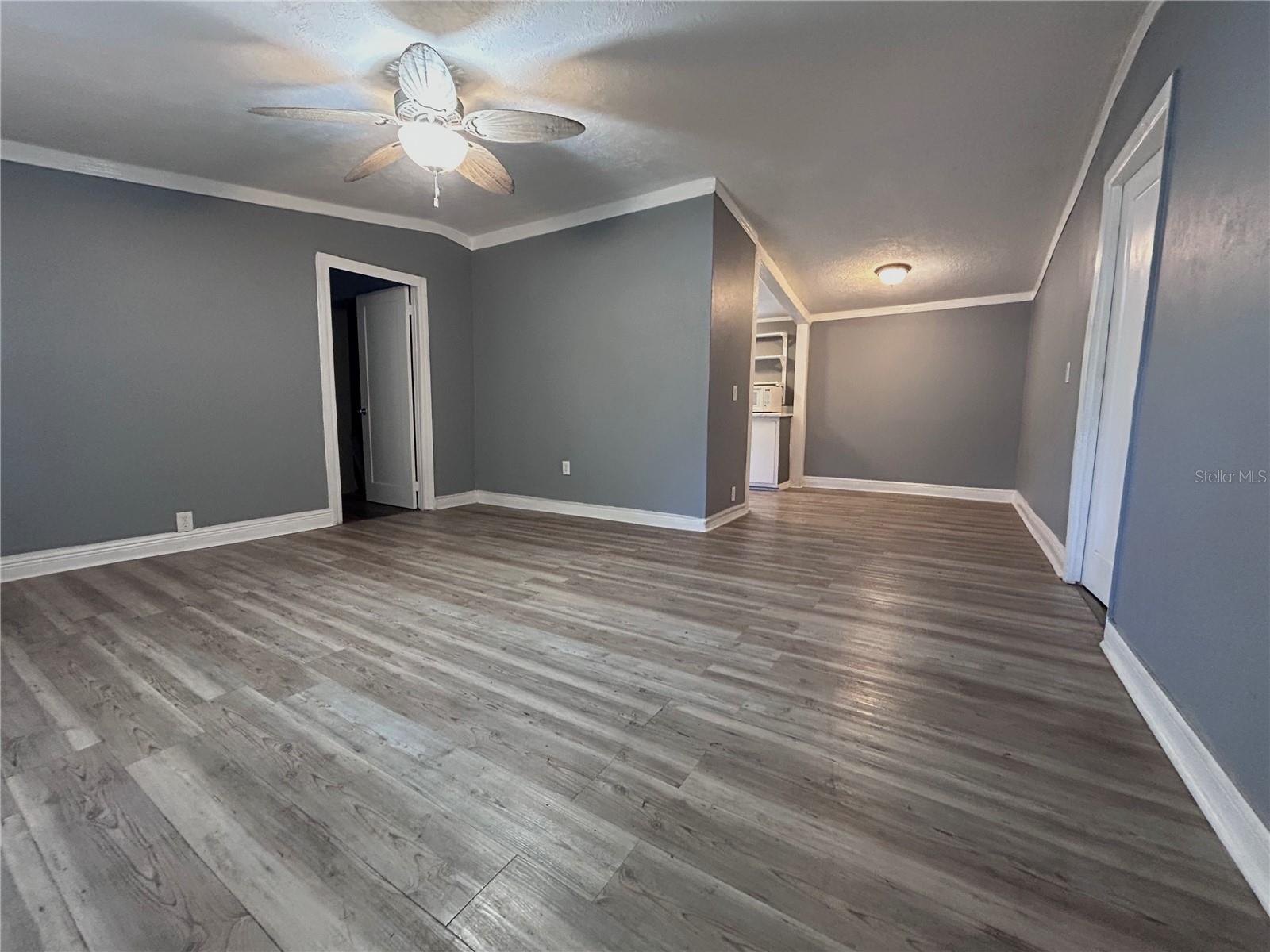 10638 Bay Hills Cir Property Photo 4