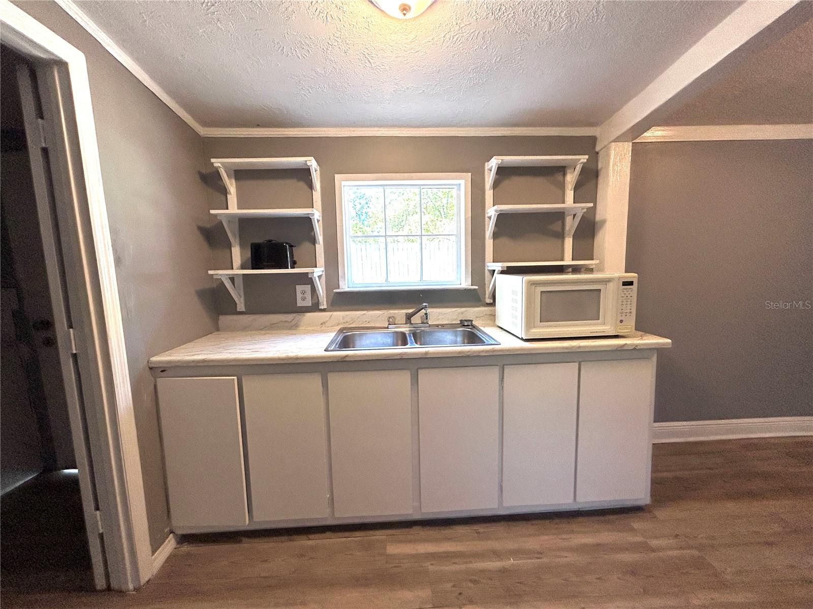 10638 Bay Hills Cir Property Photo 11