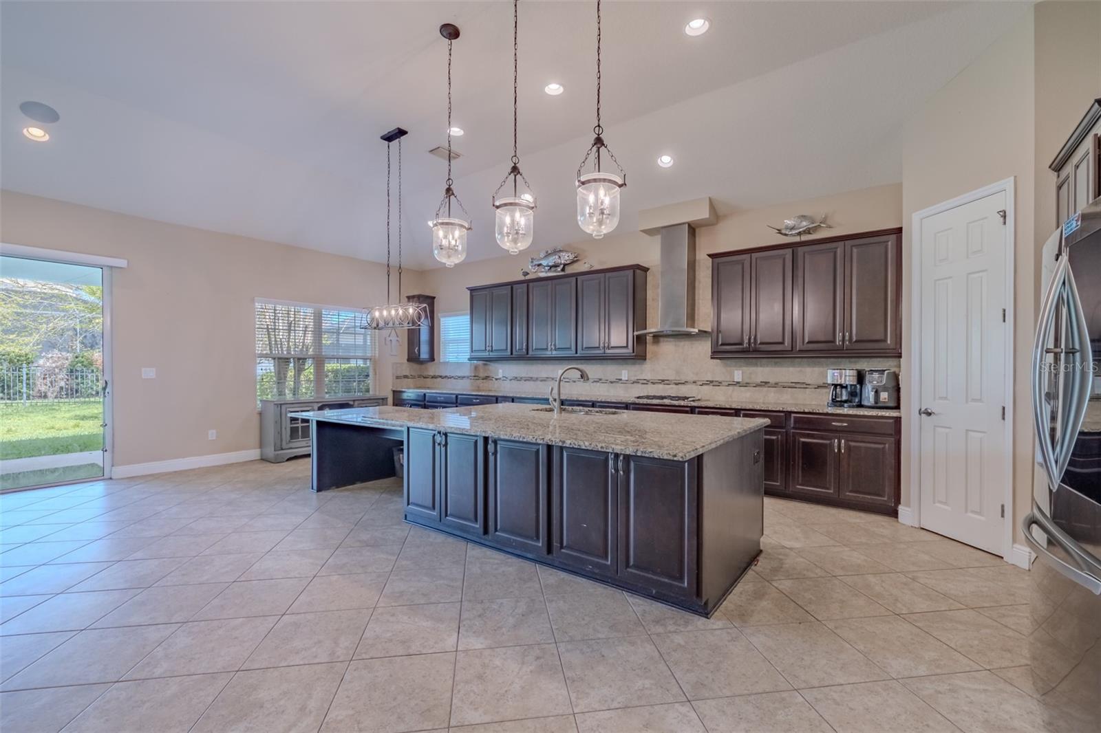 5927 Jasper Glen Dr Property Photo 3
