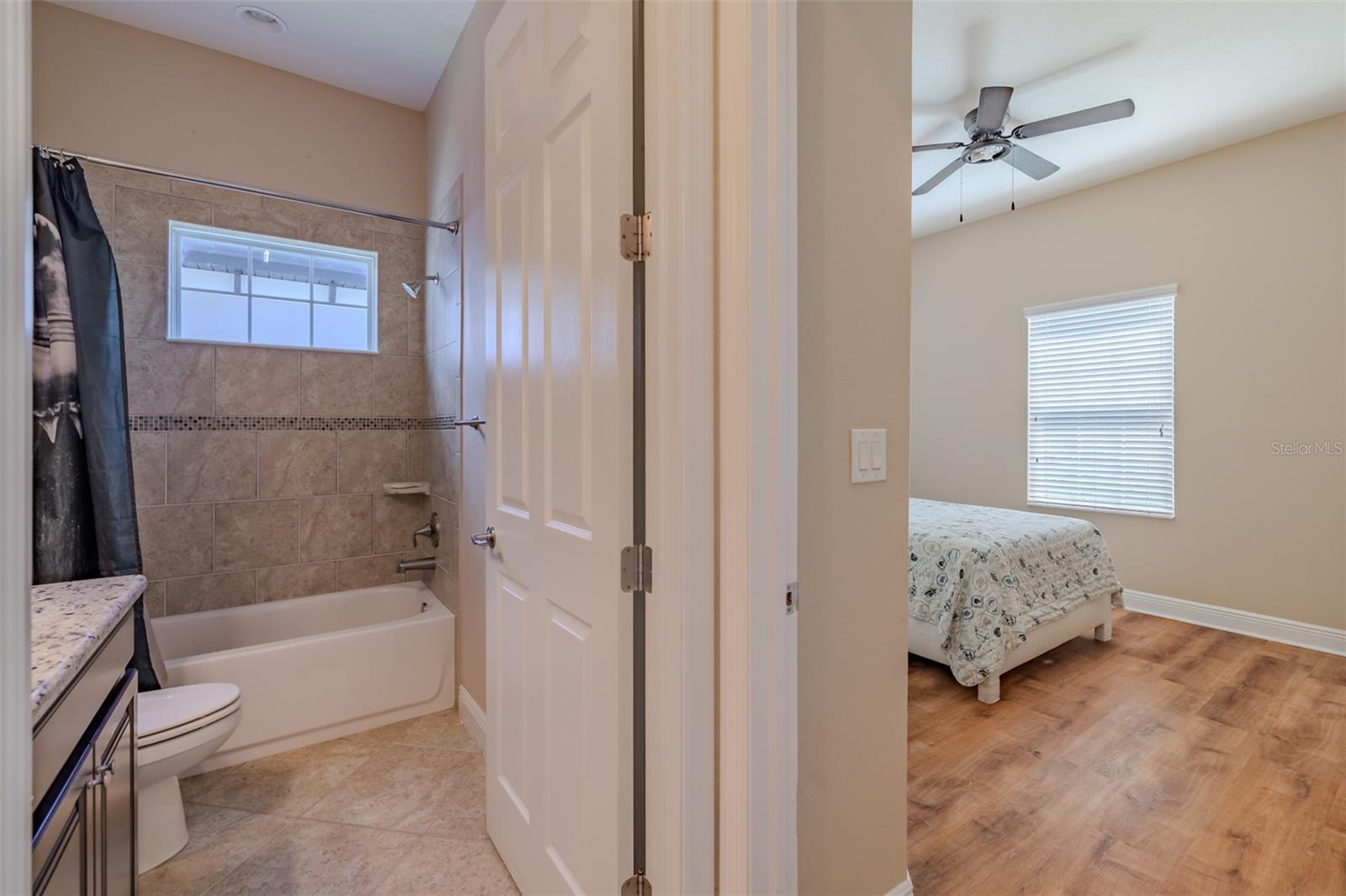 5927 Jasper Glen Dr Property Photo 32