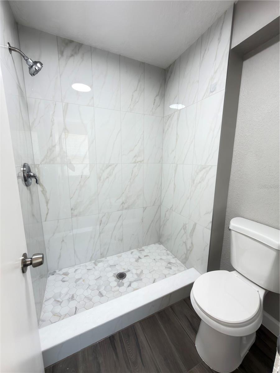 8443 N Grady Ave Property Photo 17