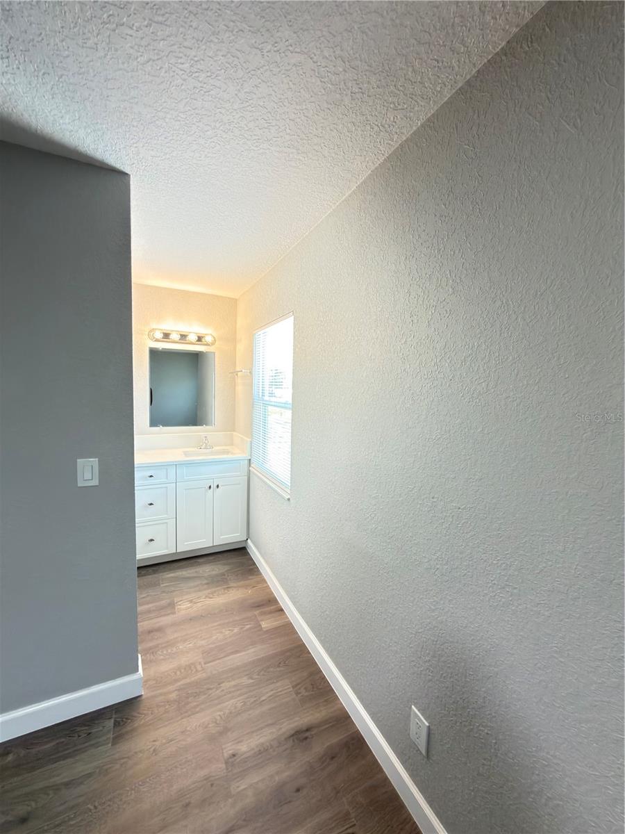 8443 N Grady Ave Property Photo 20