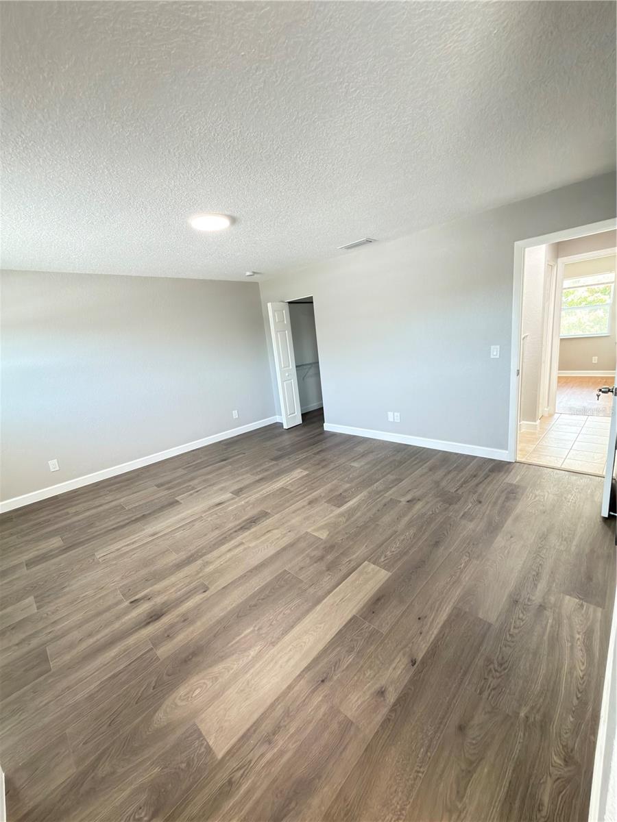 8443 N Grady Ave Property Photo 22