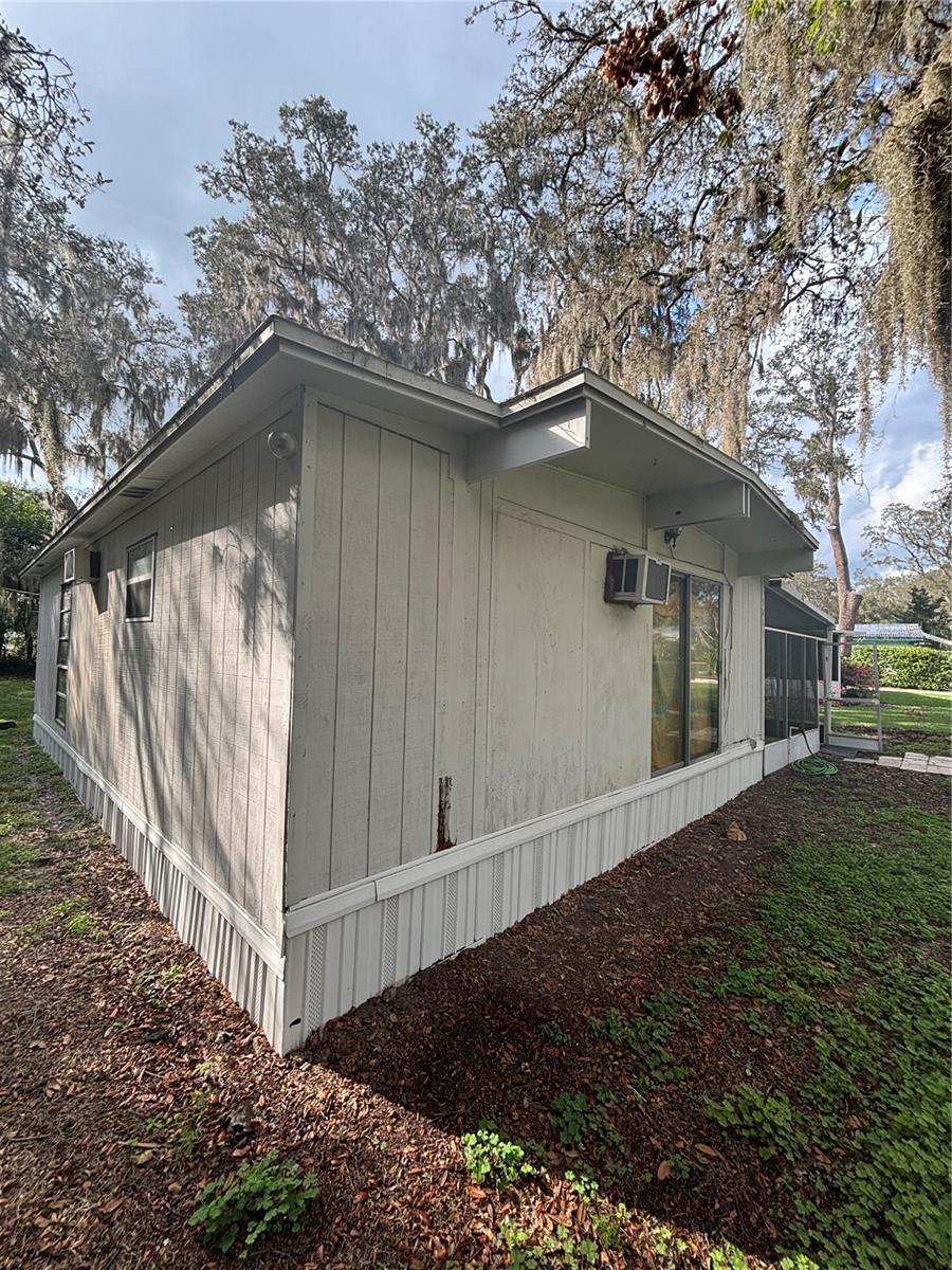 1811 Beachway Ln Property Photo 8