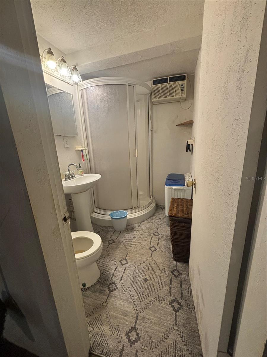 1811 Beachway Ln Property Photo 16