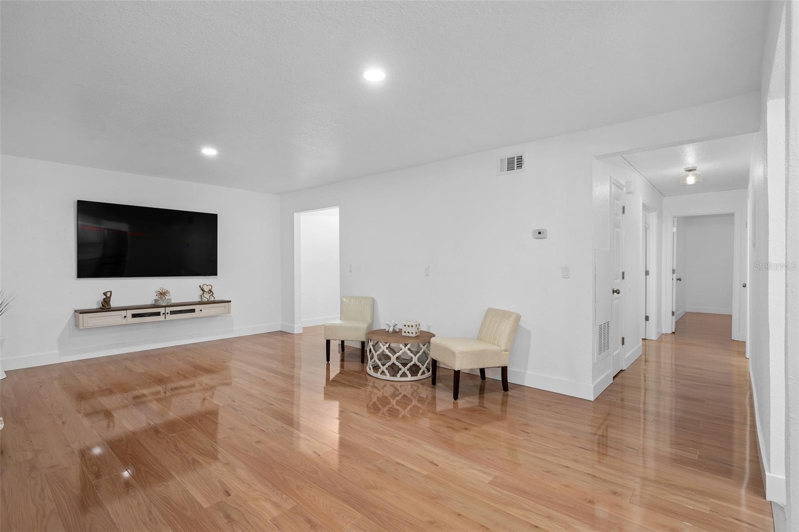 4190 Versailles Dr #4190d Property Photo 8