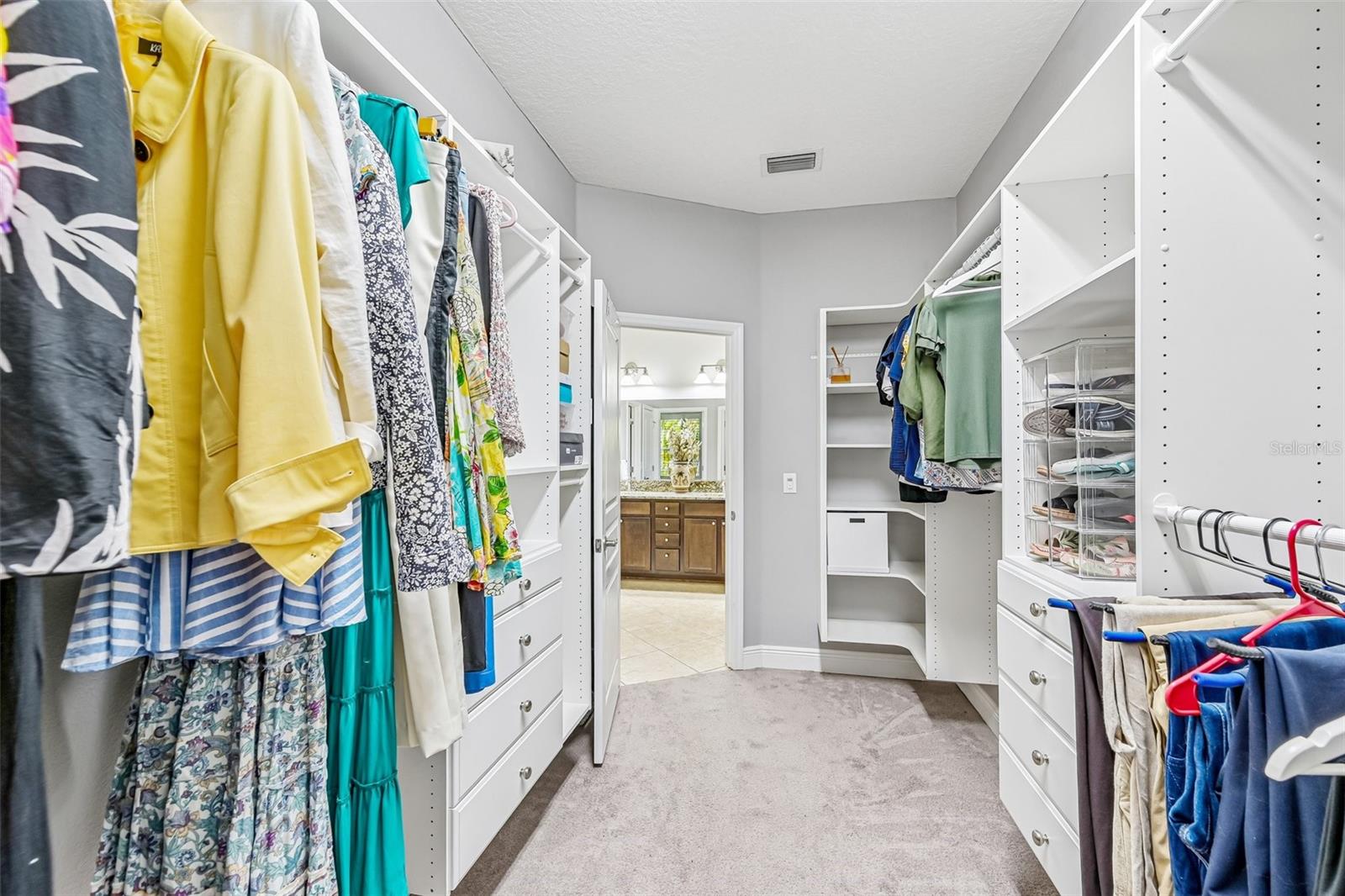 6651 Current Dr Property Photo 15