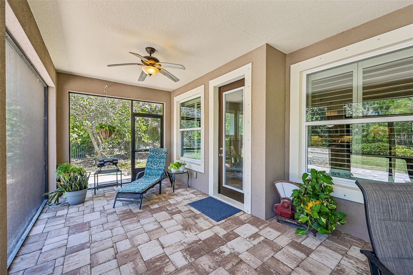 6651 Current Dr Property Photo 23
