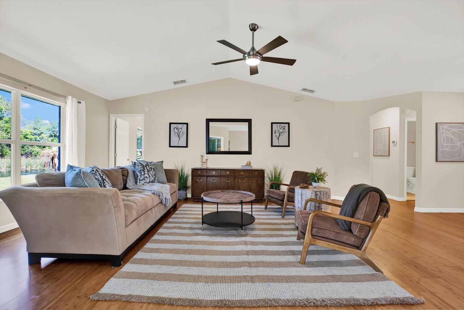 29451 Schinnecock Hills Ln Property Photo 12