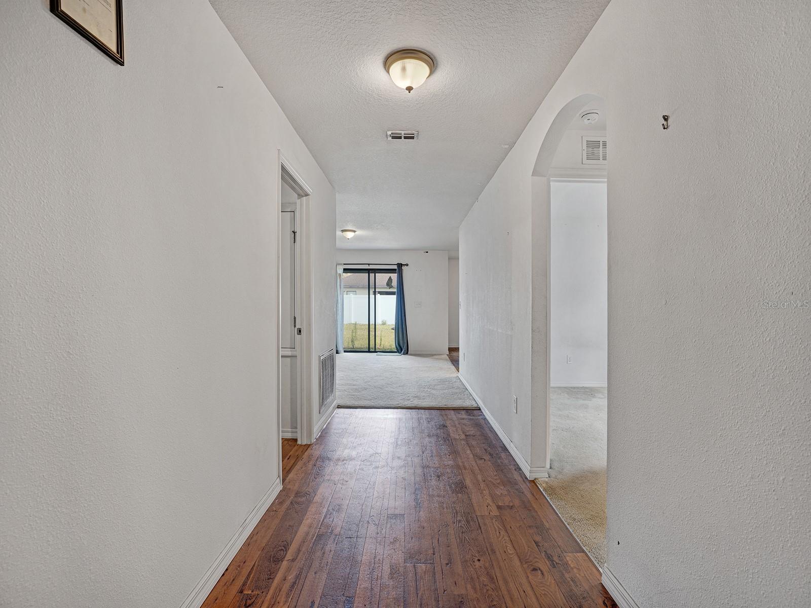 14456 Alistar Manor Dr Property Photo 3