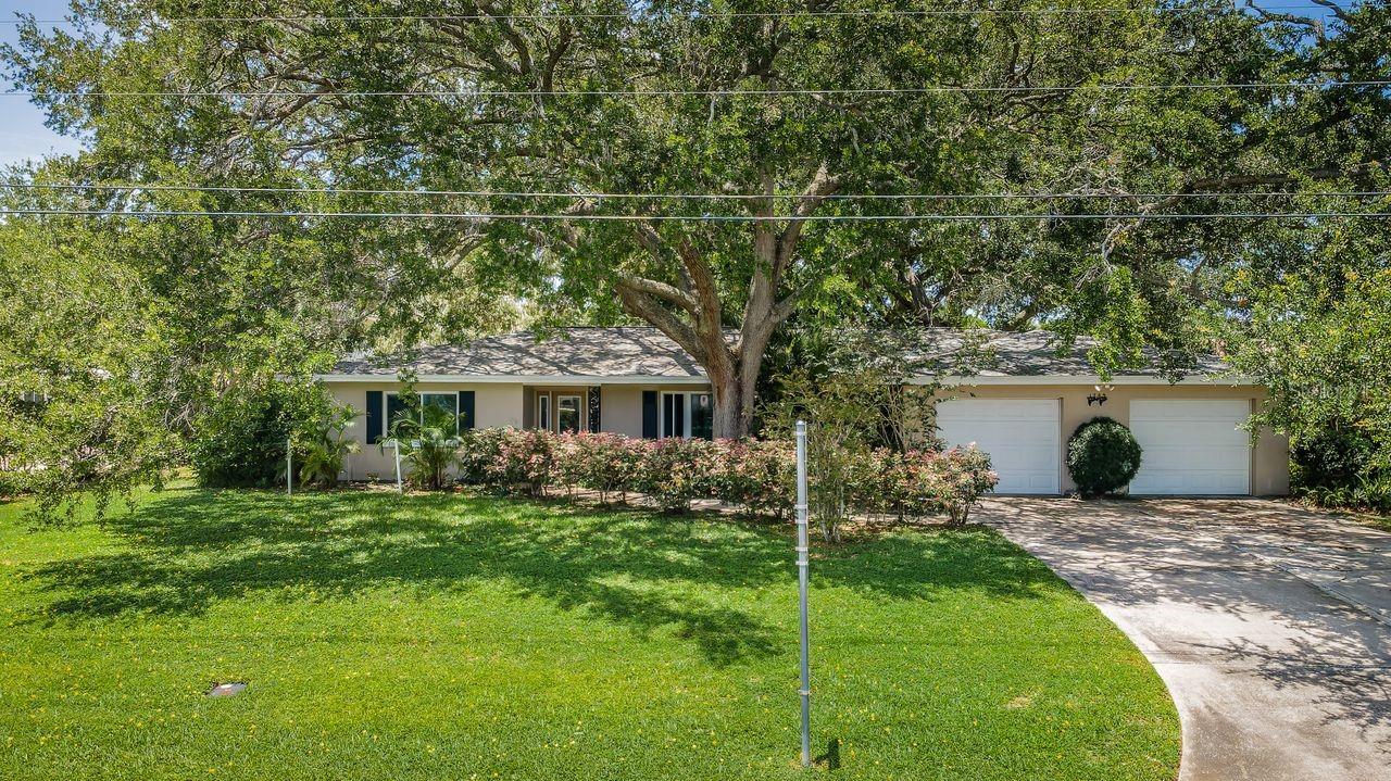 1704 Cypress Ave Property Photo 1