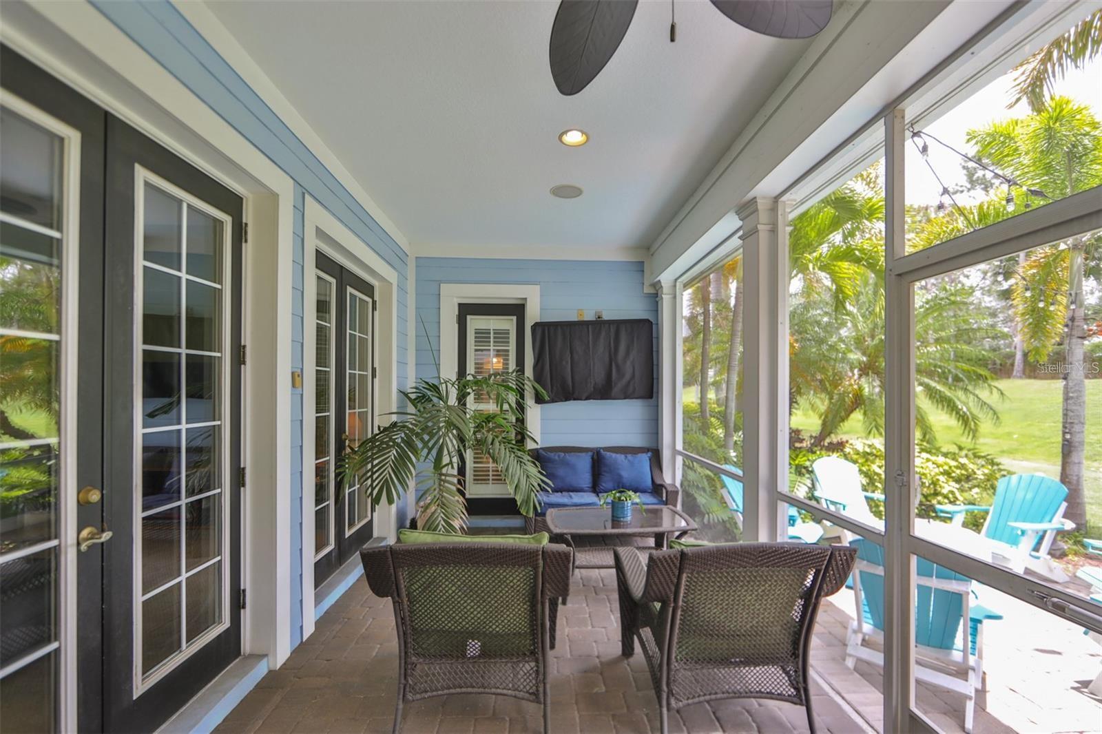 416 Manns Harbor Dr Property Photo 8