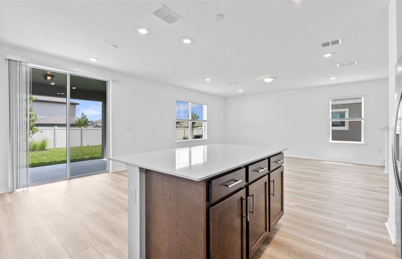 1452 Hamilton Way Property Photo 4