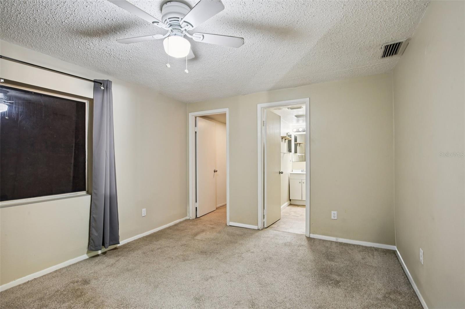 1415 Wood Ave Property Photo 11