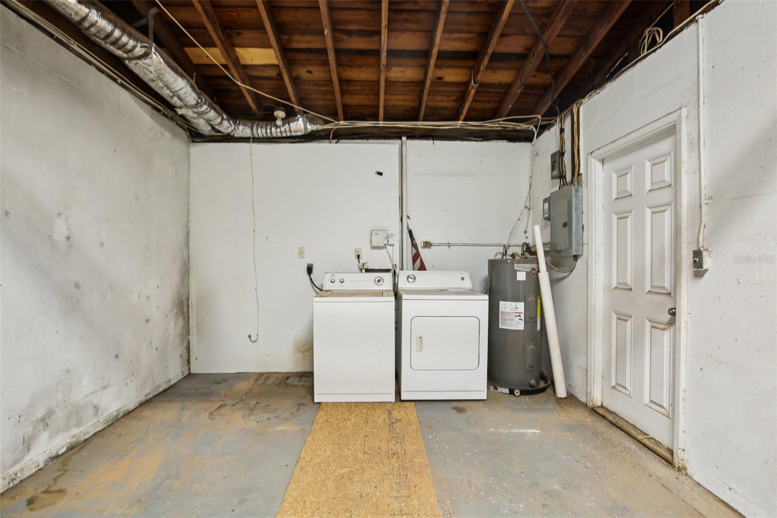 1415 Wood Ave Property Photo 24