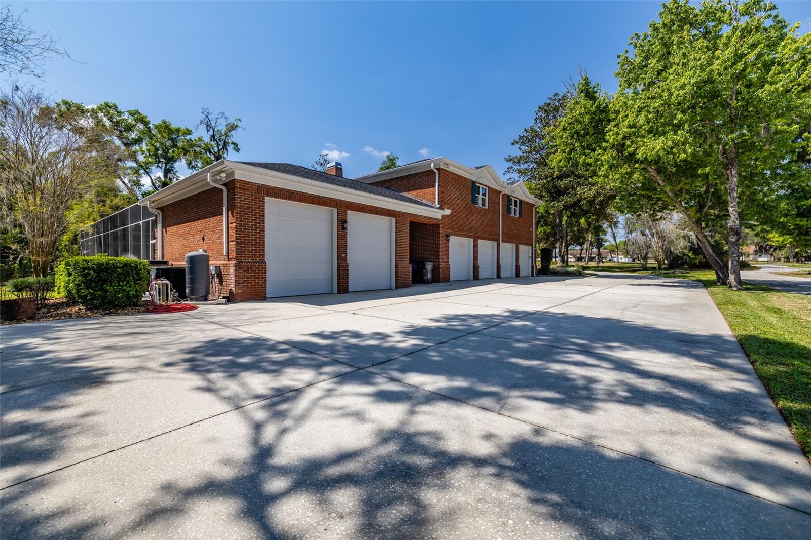 1816 S Dover Rd Property Photo 8