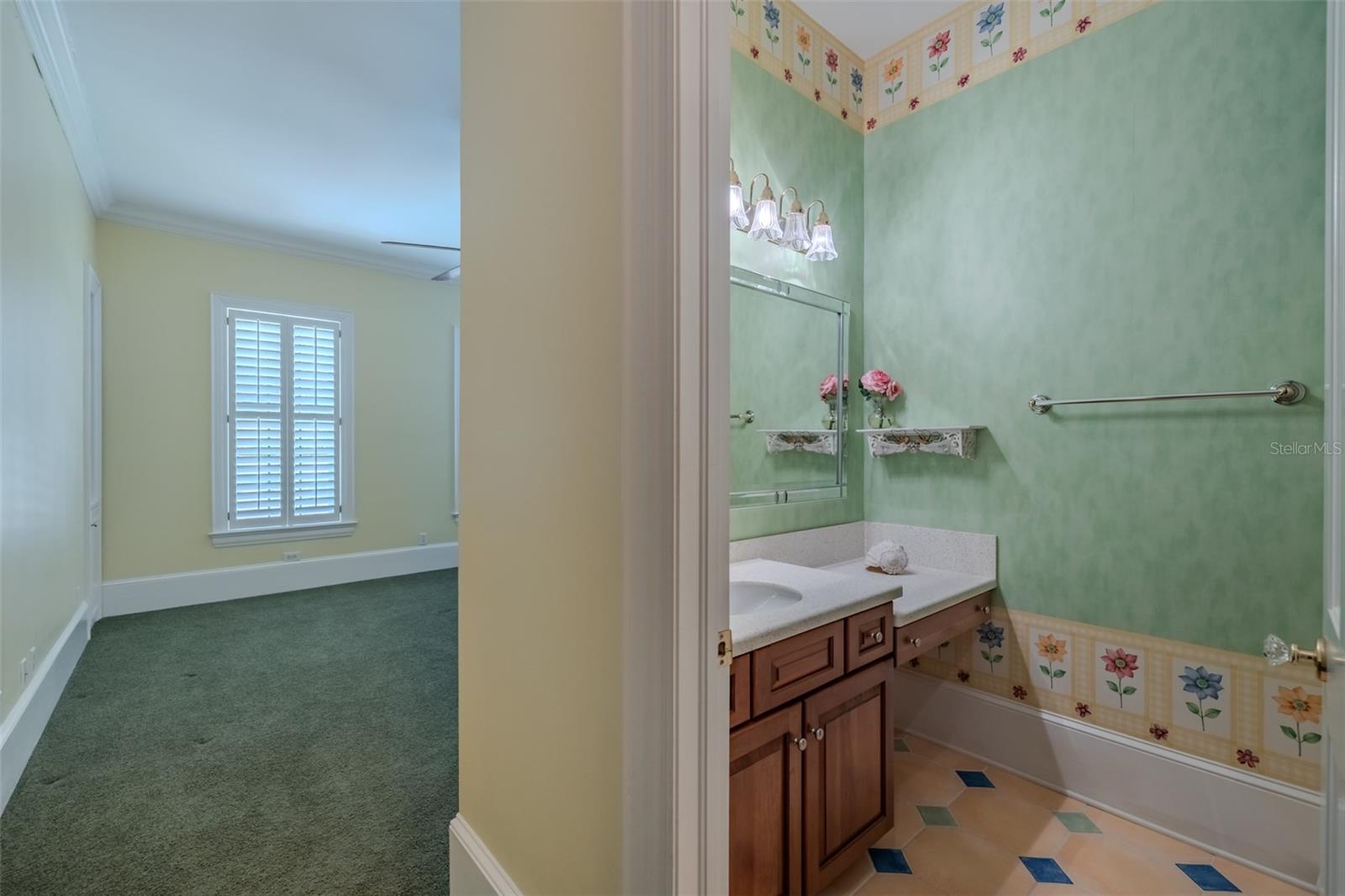 1816 S Dover Rd Property Photo 41