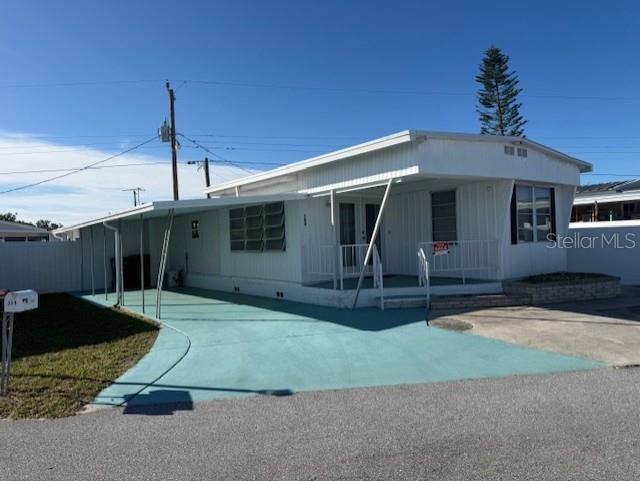 308 51st Avenue Dr W Property Photo 2