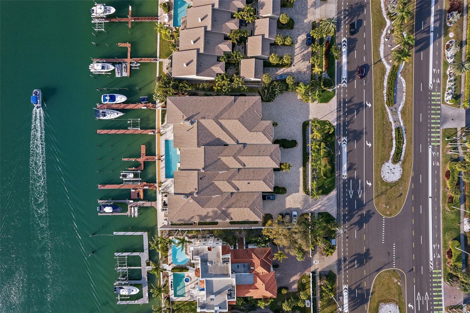830 PINELLAS BAYWAY S
