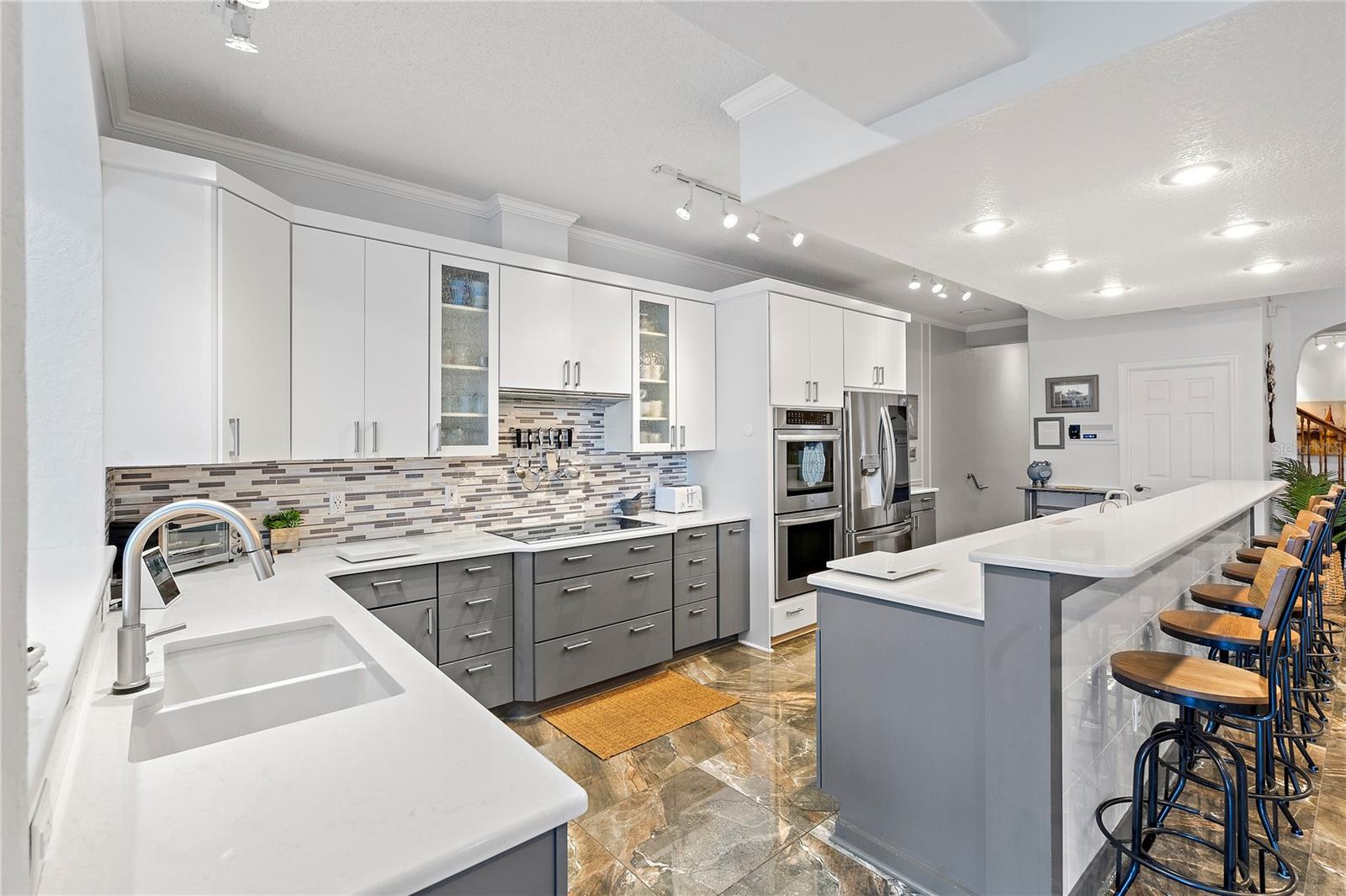 830 Pinellas Bayway S Property Photo 10