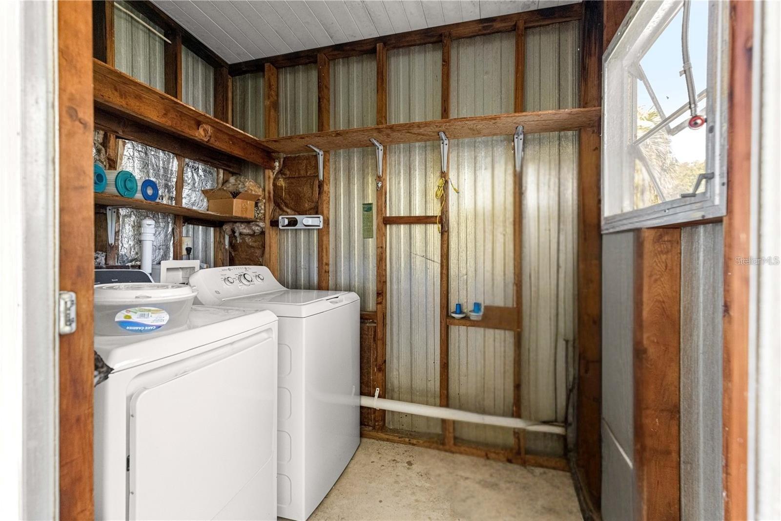 4121 Se 33rd Pl Property Photo 15