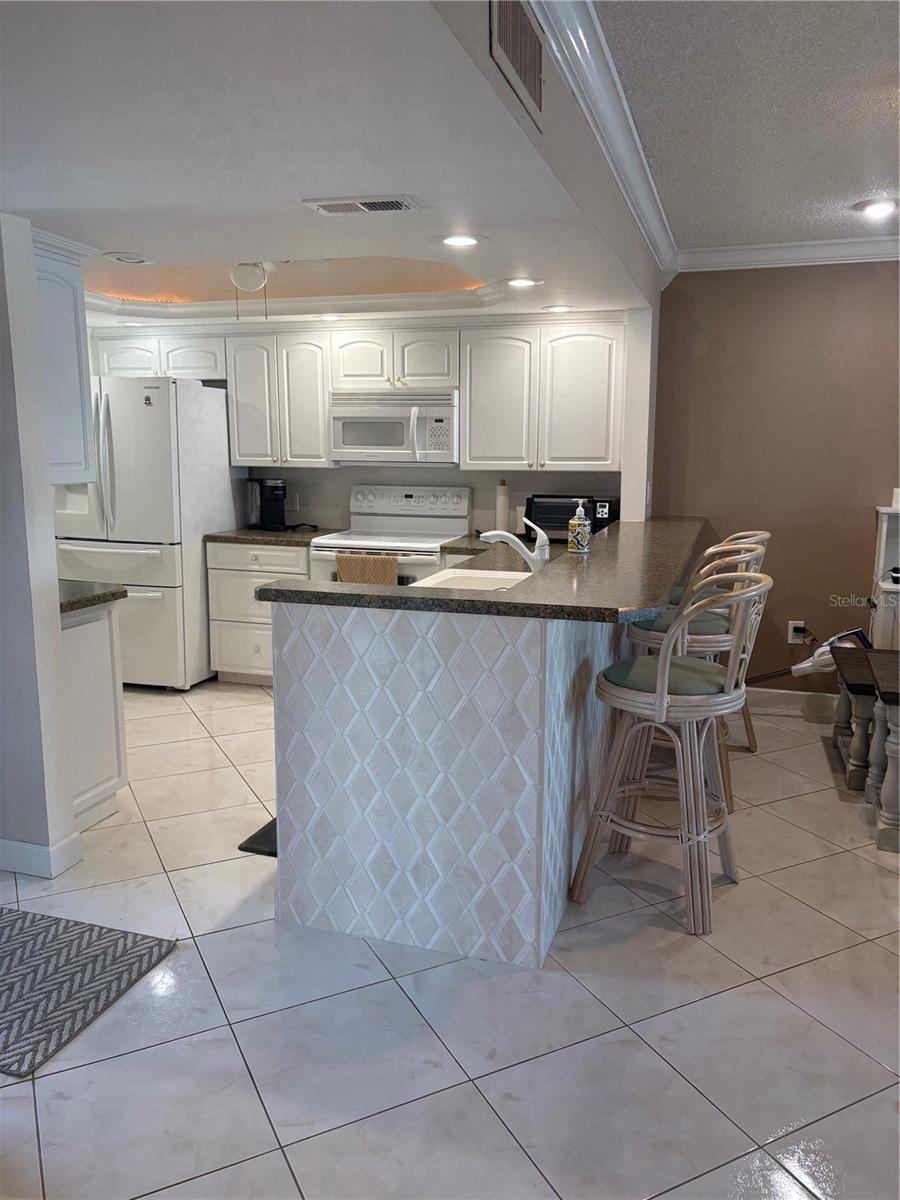 895 S Gulfview Blvd #303 Property Photo 2