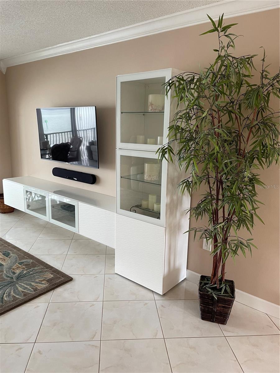 895 S Gulfview Blvd #303 Property Photo 14