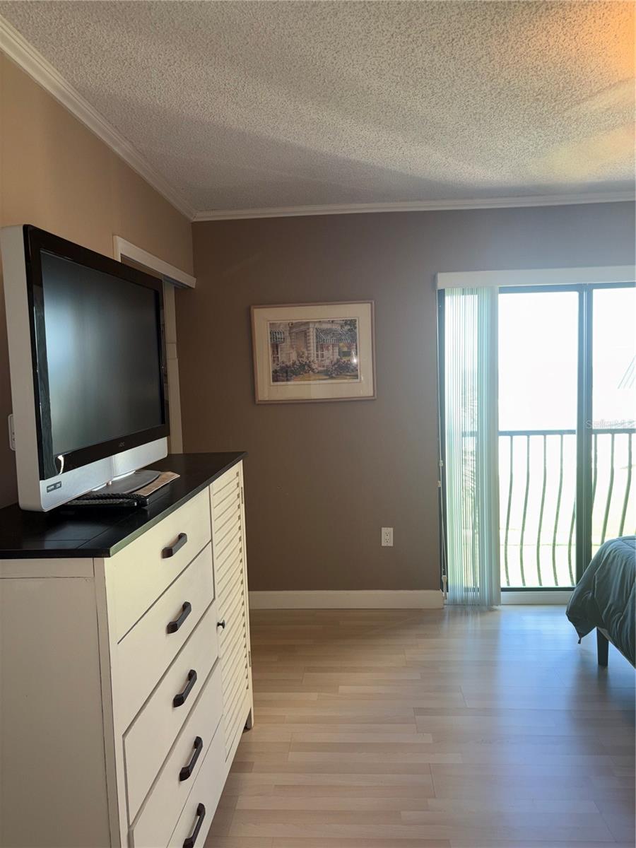 895 S Gulfview Blvd #303 Property Photo 20