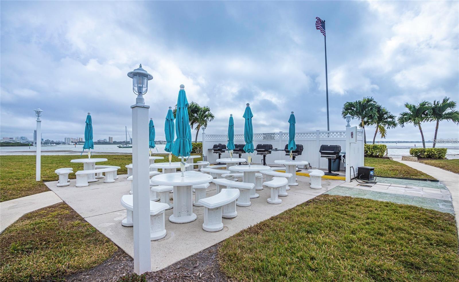 895 S Gulfview Blvd #303 Property Photo 36