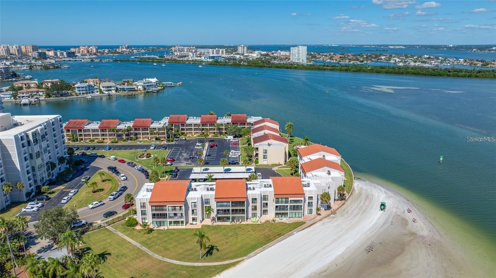 895 S Gulfview Blvd #303 Property Photo 44