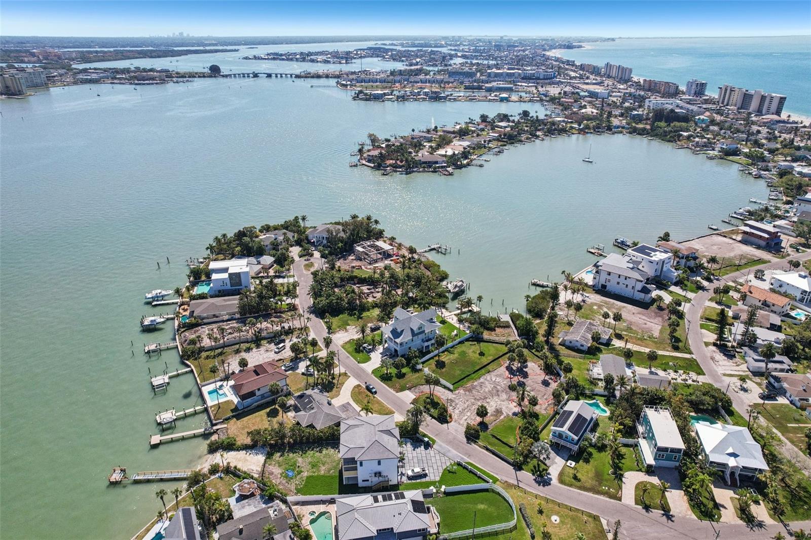 15825 Redington Dr Property Photo 5