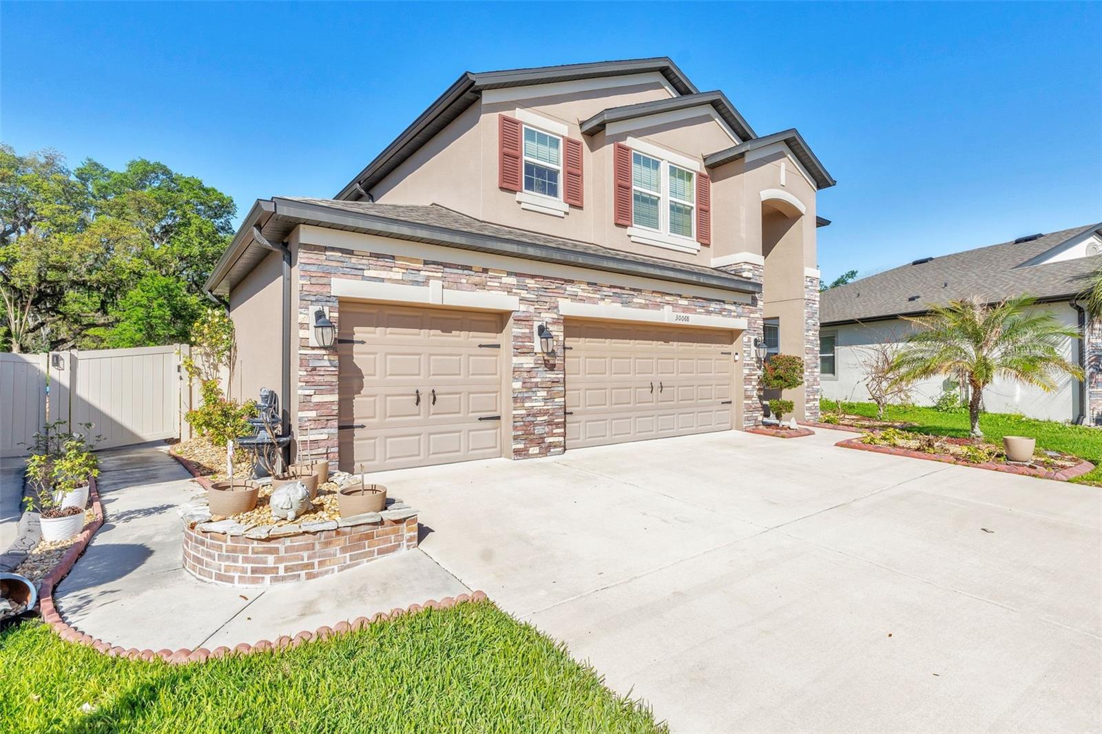 30068 Skylark Dr Property Photo 2