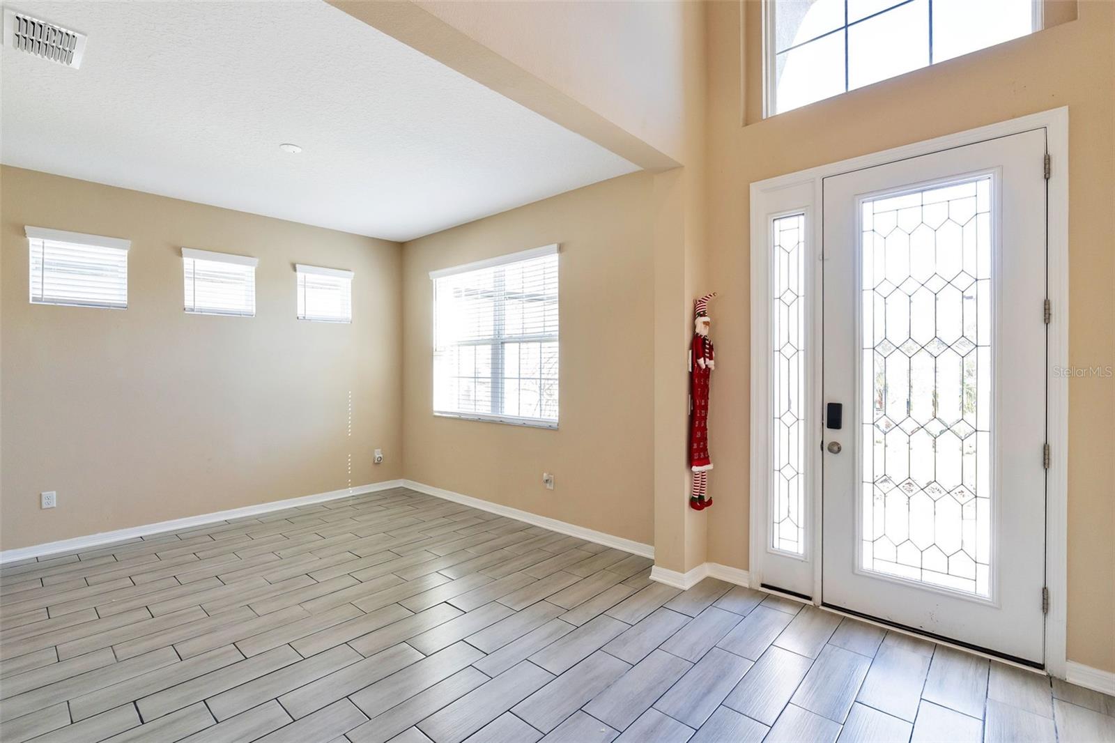 30068 Skylark Dr Property Photo 4