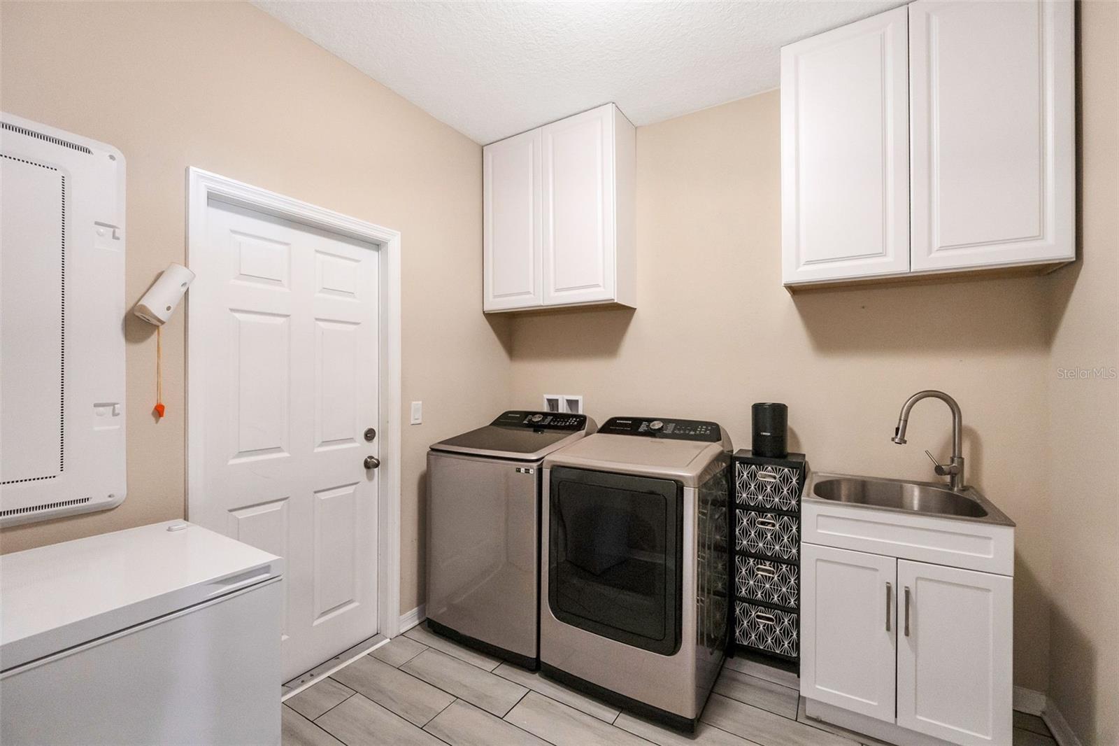 30068 Skylark Dr Property Photo 6