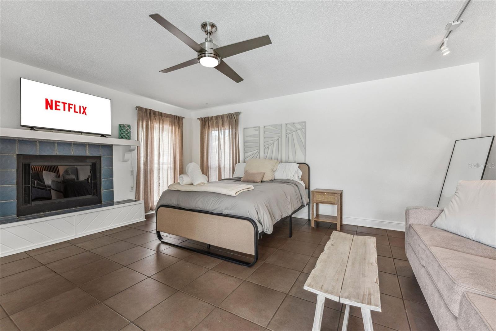 1584 Oak Lane Property Photo 43