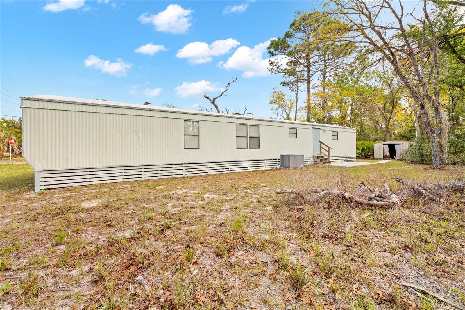 TB8490427 Property Photo 17