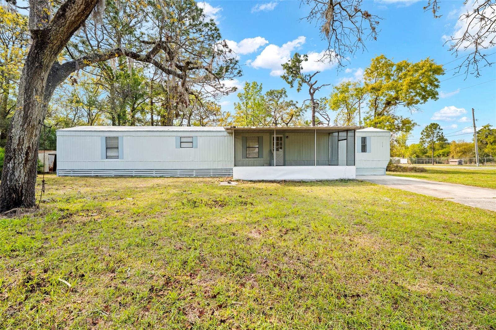 TB8490427 Property Photo 19
