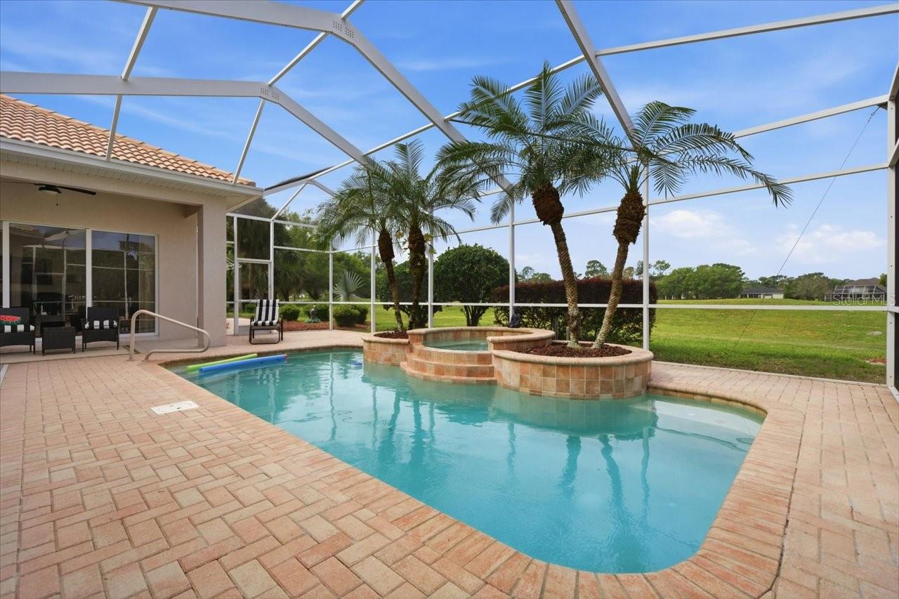 5021 Championship Cup Ln Property Photo 2