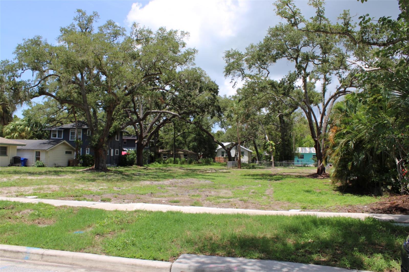 308 President St Property Photo 3