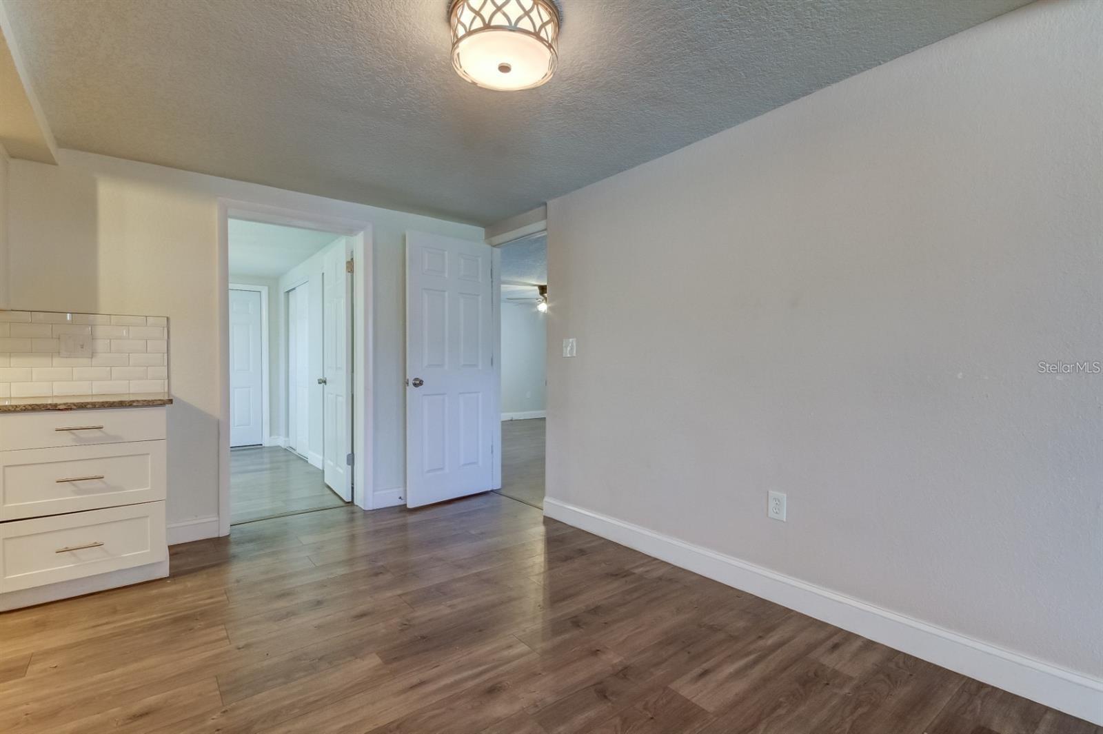 7144 Fairfax Dr Property Photo 10