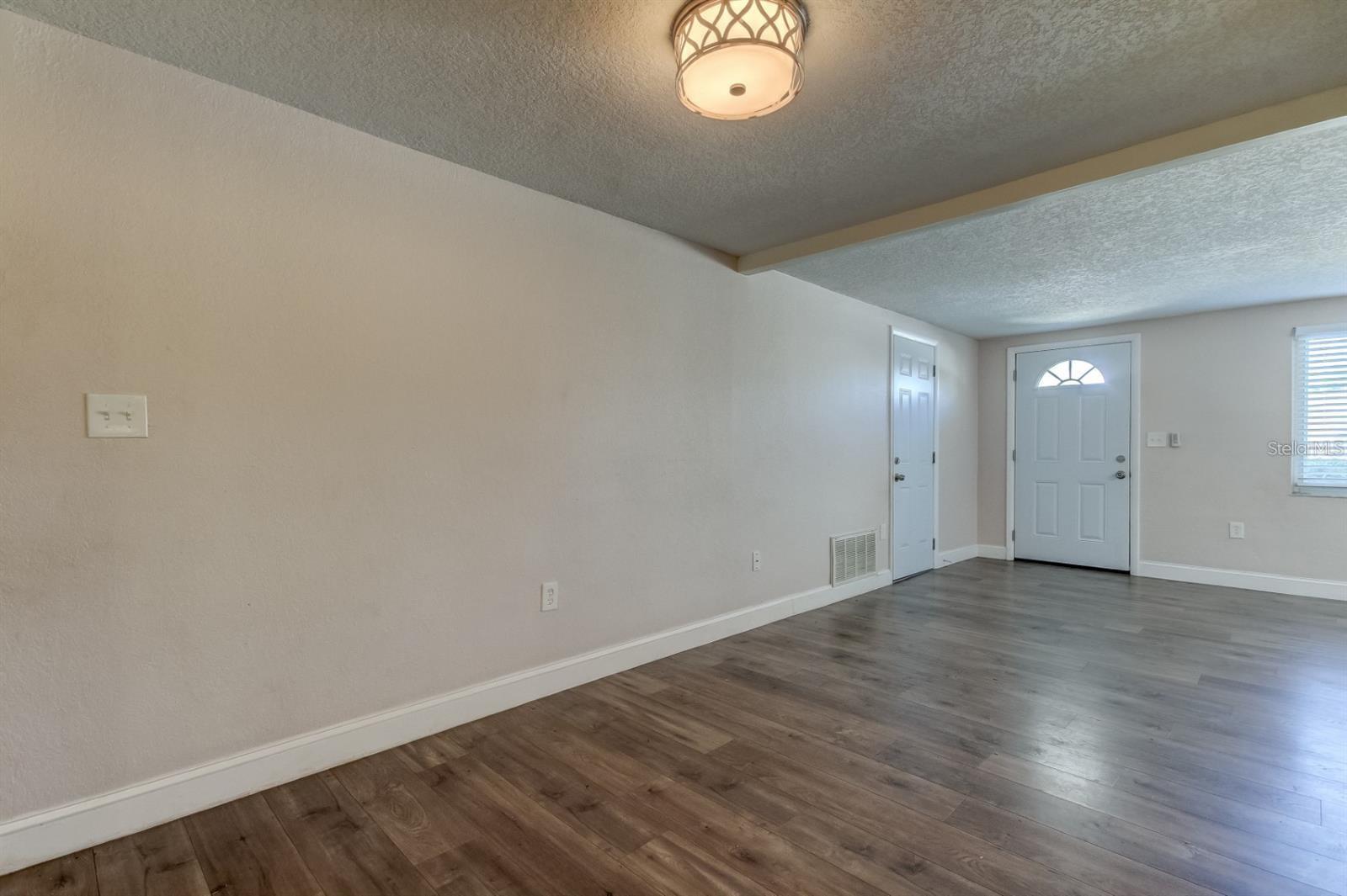 7144 Fairfax Dr Property Photo 11