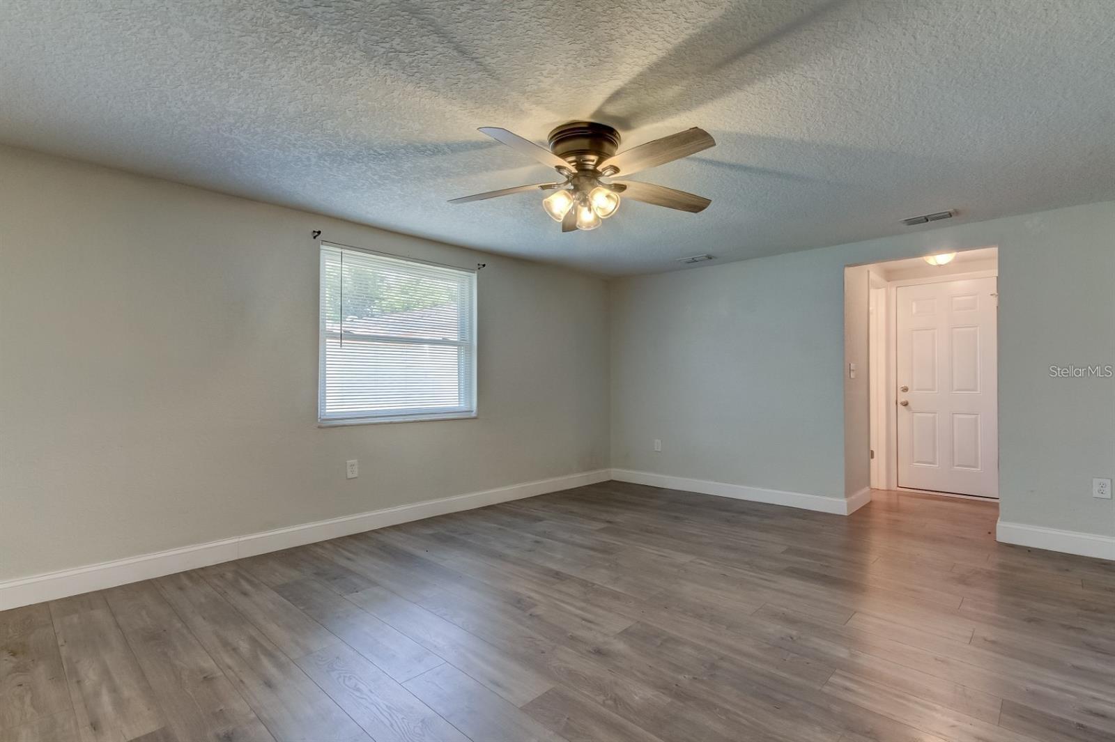 7144 Fairfax Dr Property Photo 22