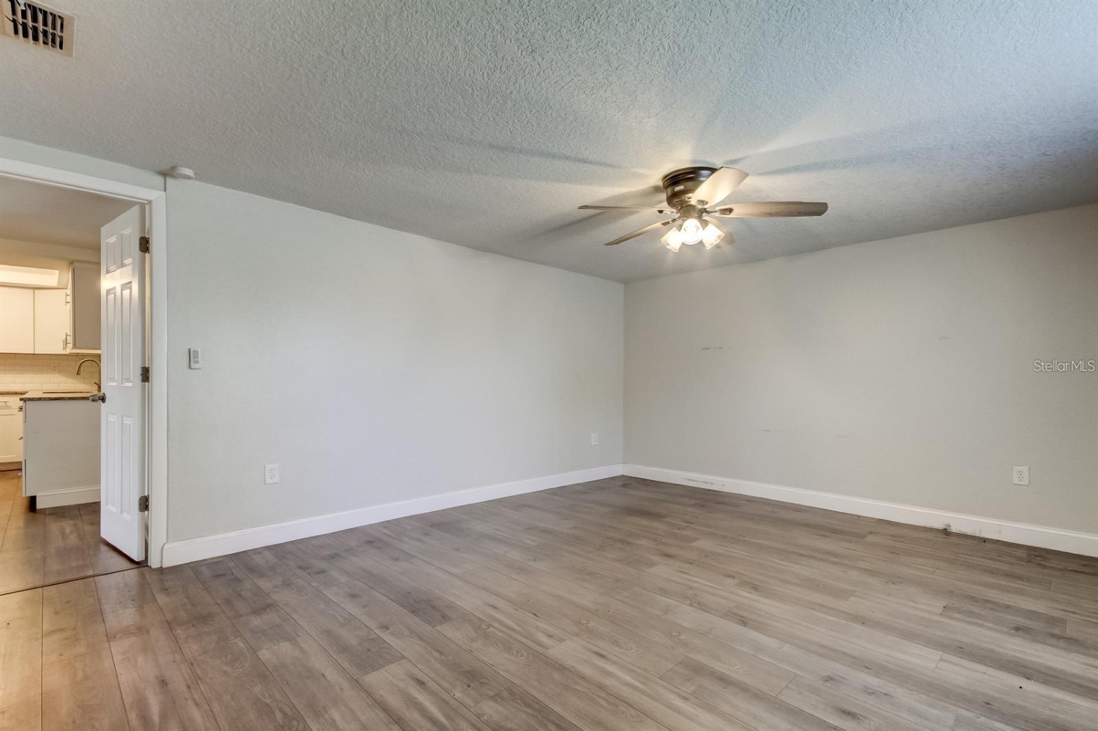 7144 Fairfax Dr Property Photo 24