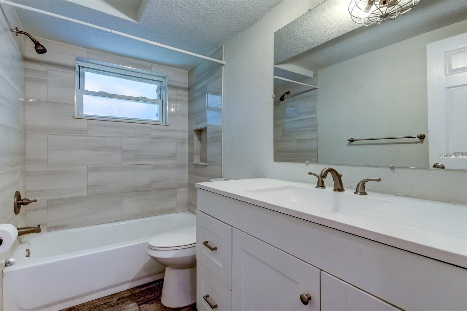 7144 Fairfax Dr Property Photo 40