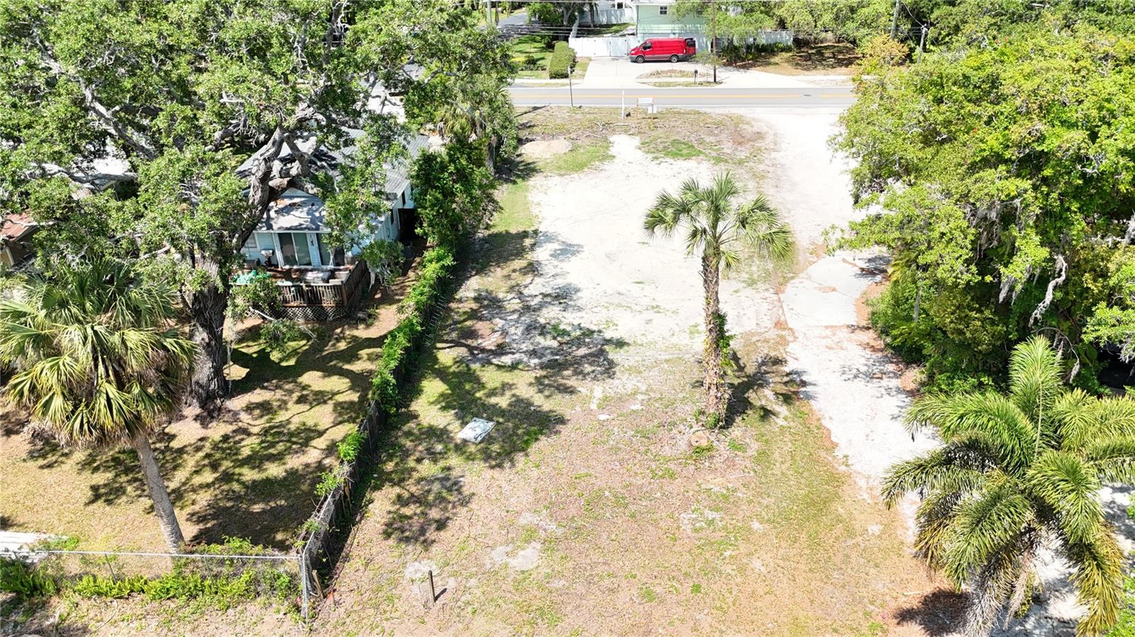 290 Orange St Property Photo 3