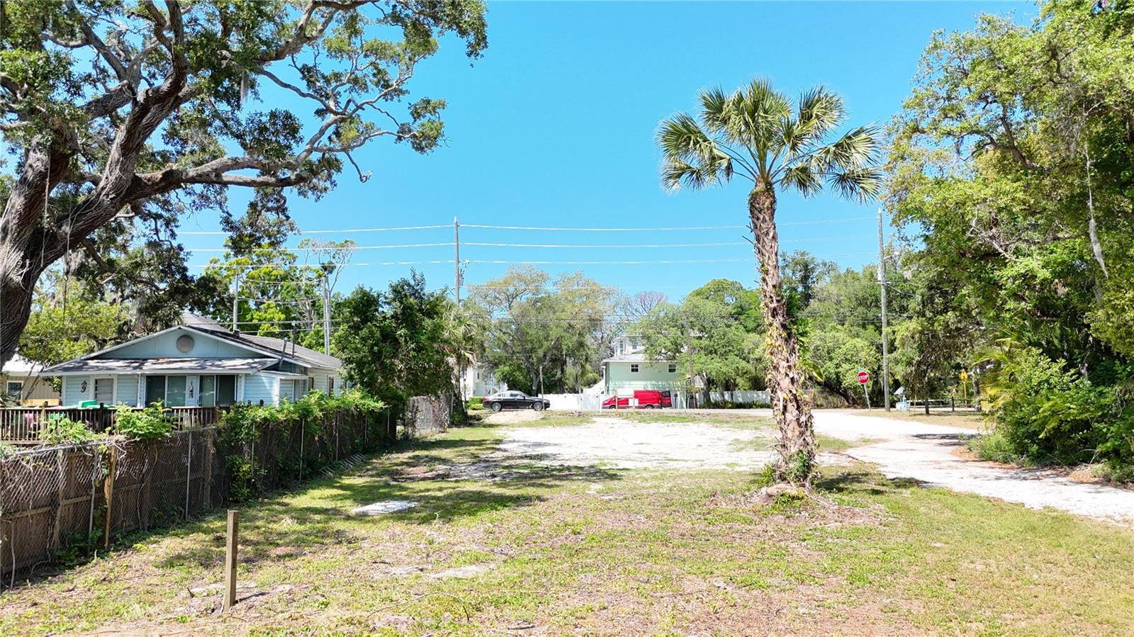 290 Orange St Property Photo 11